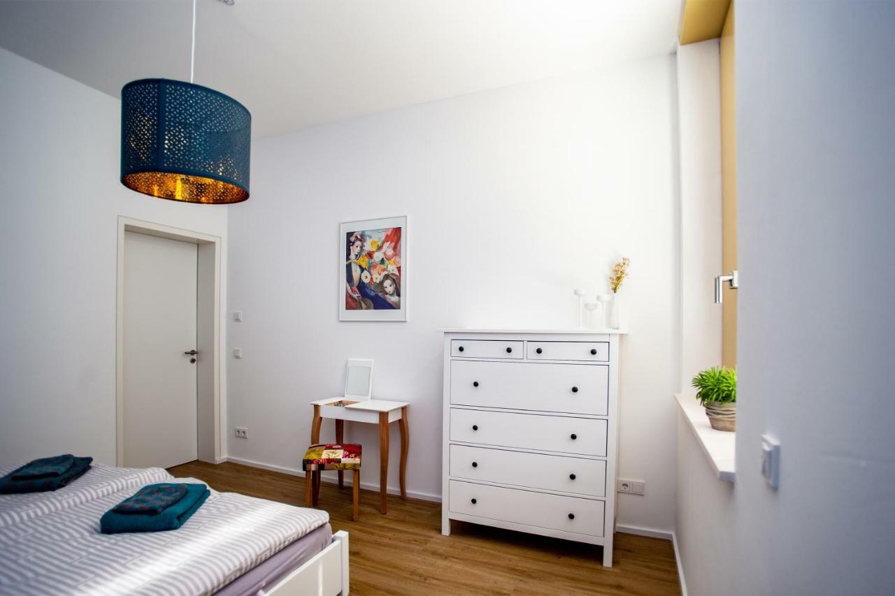Eckhof Domizil - Grosszuegige Ferienwohnung Mit Kleinem Garten In Der Altstadt Von Гота Екстер'єр фото